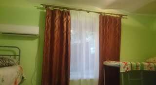 Гостиница Barabulka Ялта Спальное место на двухъярусной кровати в общем номере для мужчин и женщин-3